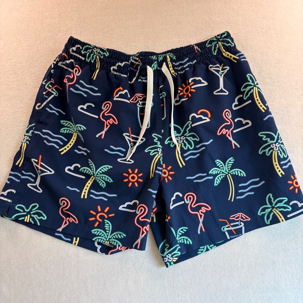 Chubbies Mens Swim Trunks Navy Neon Flamingo Palm Tree Cocktail Print Size M 5"